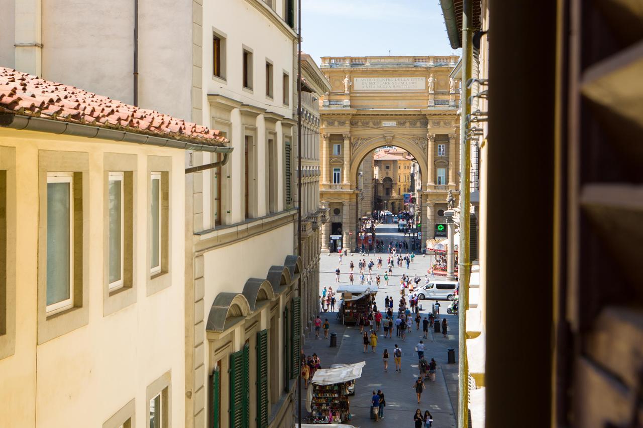 Typical Florentine Apartment Florence Luaran gambar